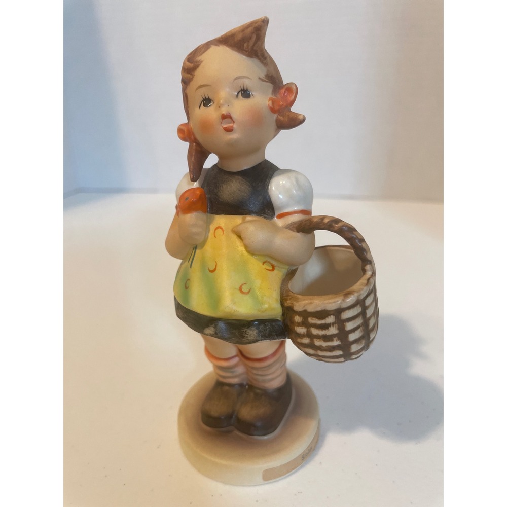 Goebel Hummel "Sister" Figurine 98/0 Girl with Basket Flower W Germany Vintage